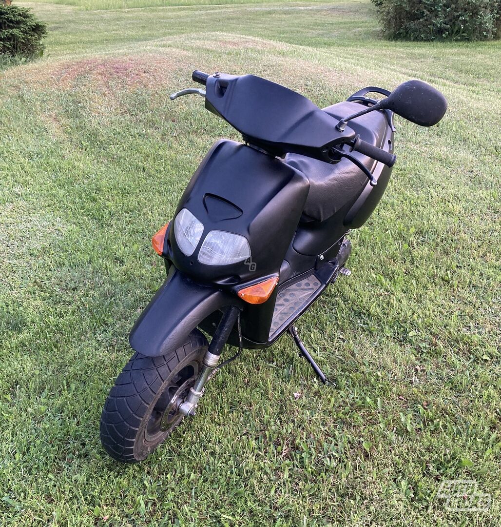 Aprilia Rally 2002 y Scooter / moped