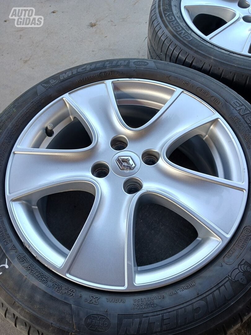 Renault light alloy R16 rims