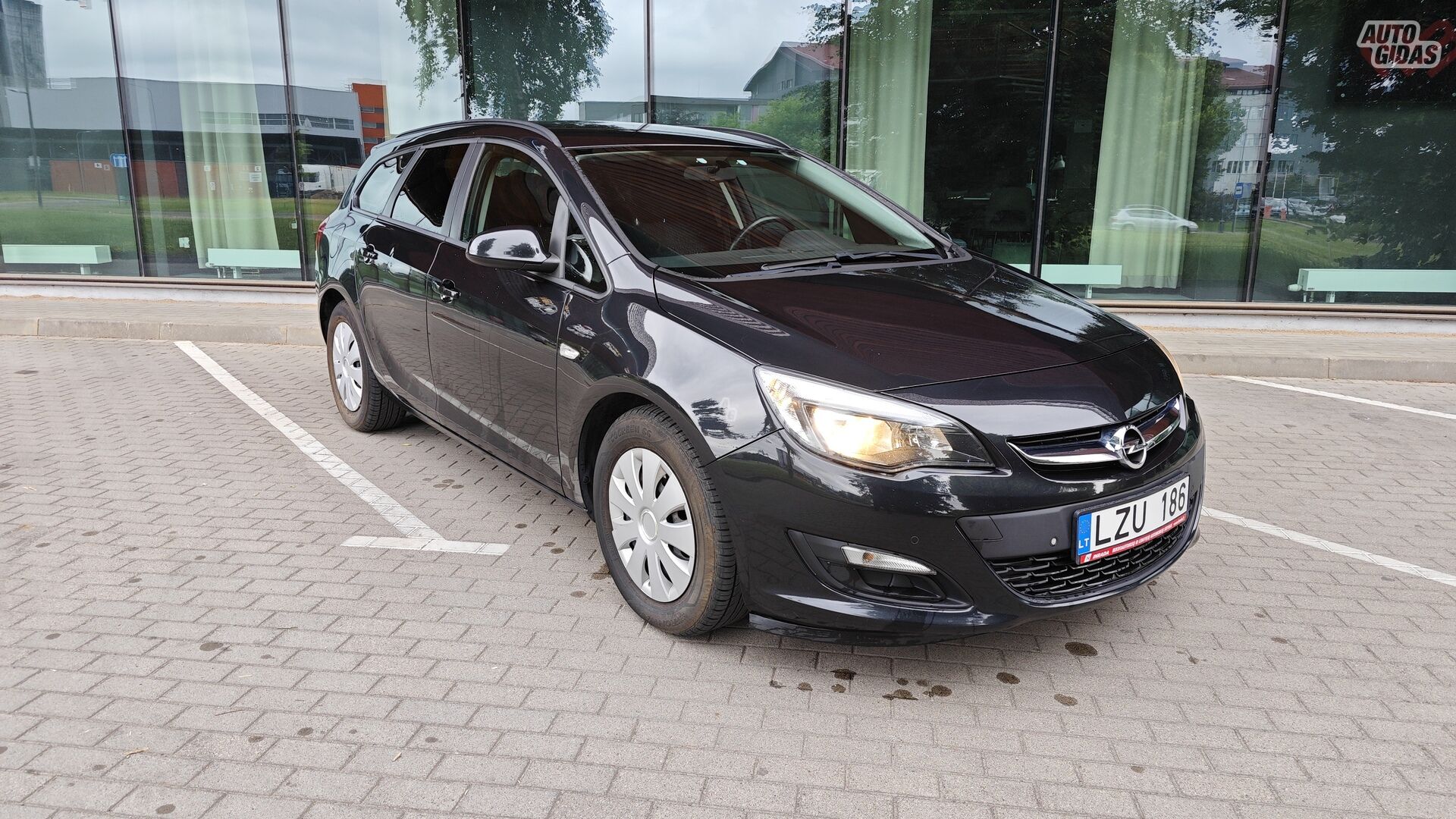 Opel Astra 2015 г Универсал