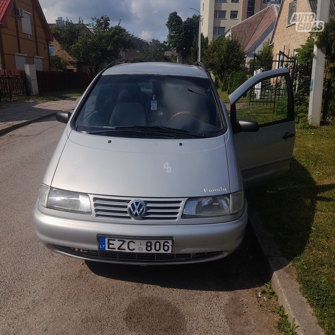 Volkswagen Sharan TDi 1999 г