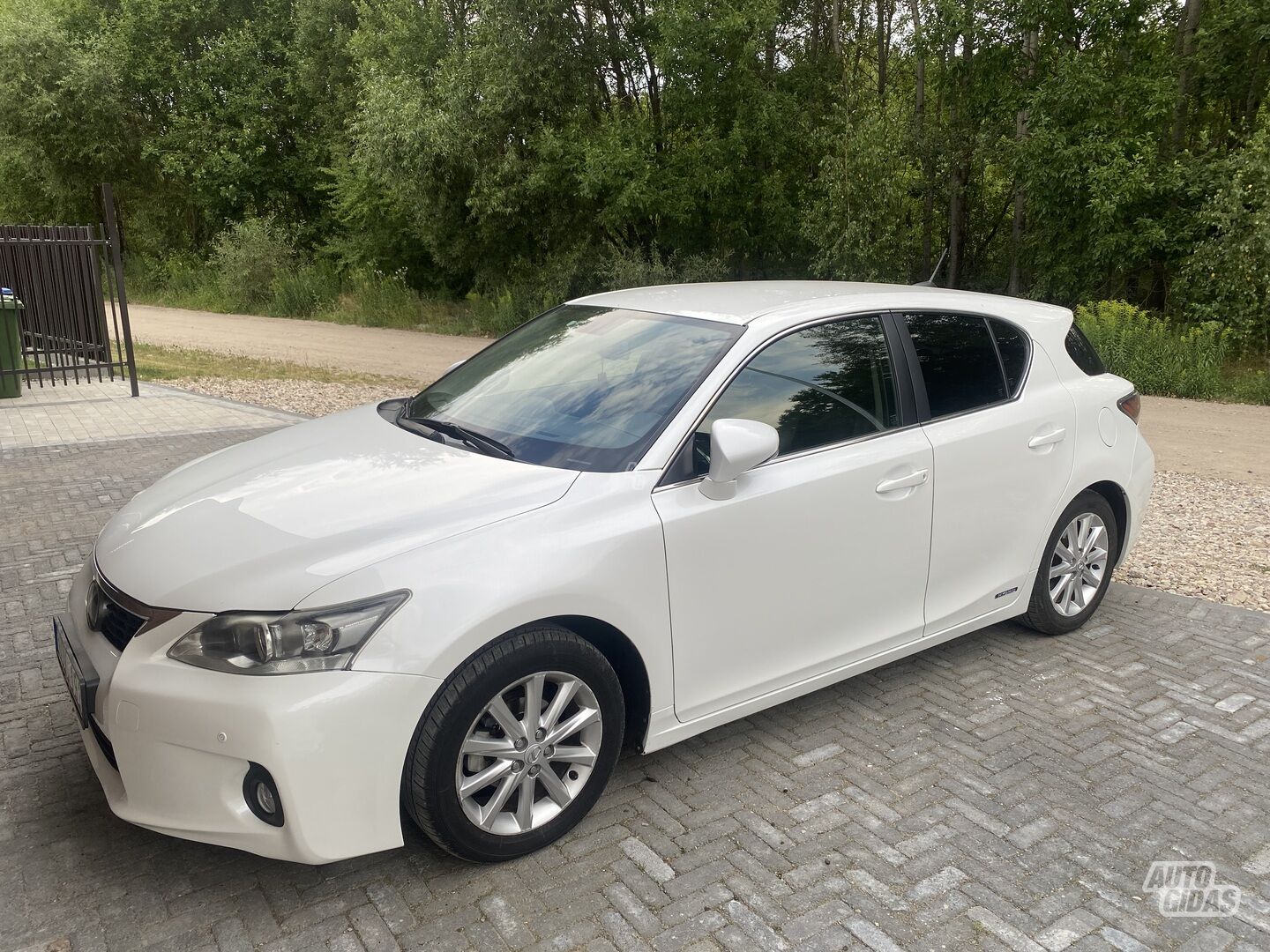 Lexus CT 200h 2013 г Хэтчбек