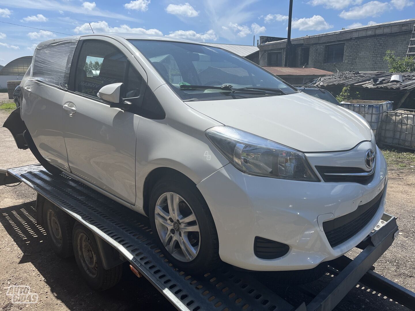 Toyota Yaris III 2012 y parts