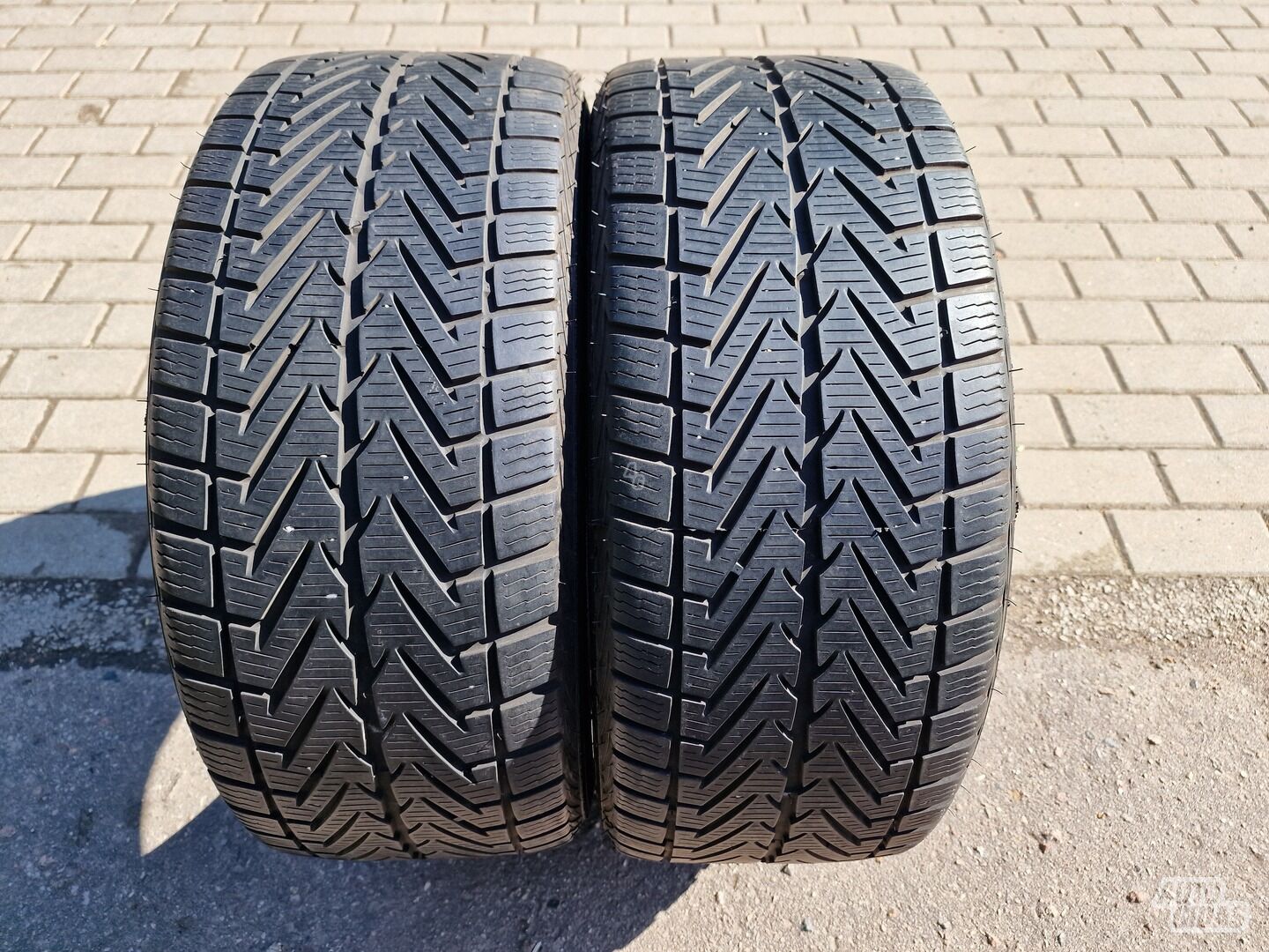 Vredestein Wintrac Xtreme R18 universal tyres passanger car