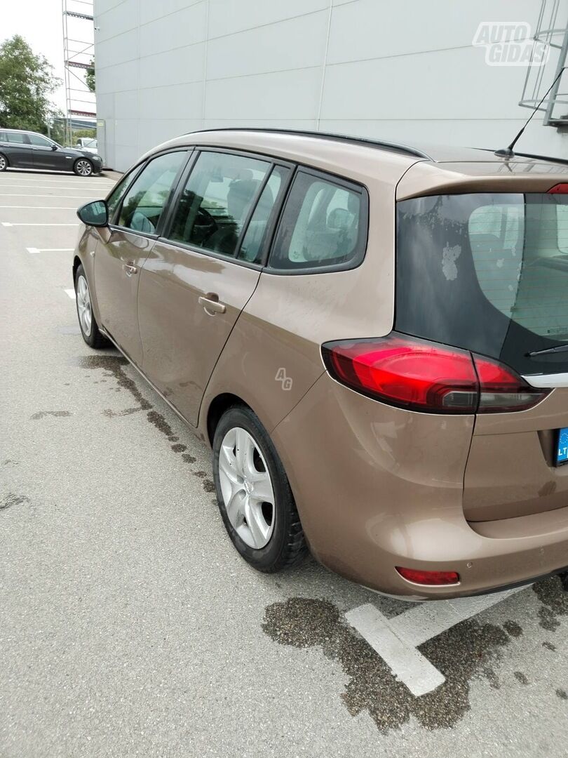 Opel Zafira 2017 г Минивэн