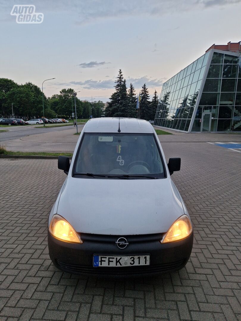 Opel Combo 2011 m Vienatūris