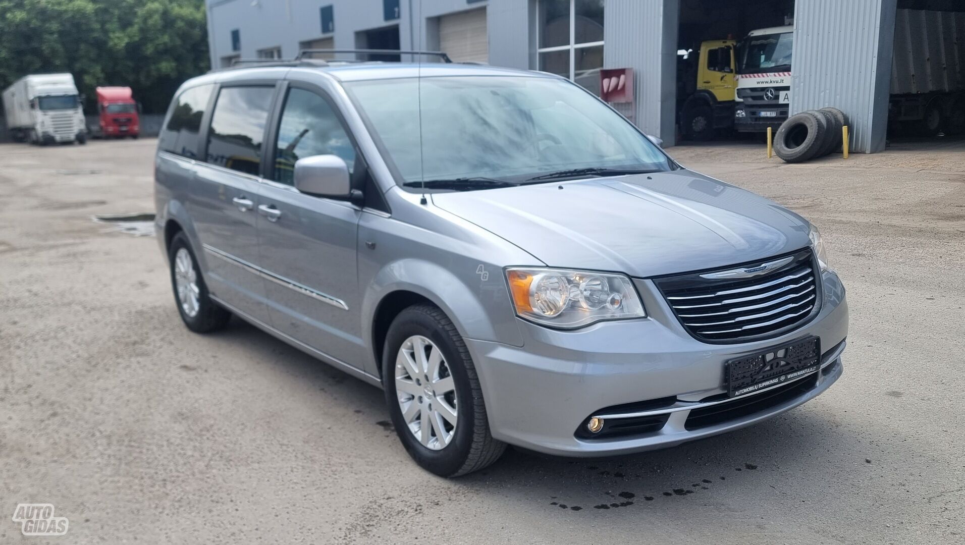 Chrysler Town & Country 2014 m Vienatūris