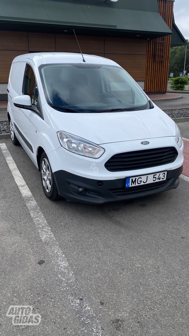 Ford Transit Courier 2017 y Heavy minibus