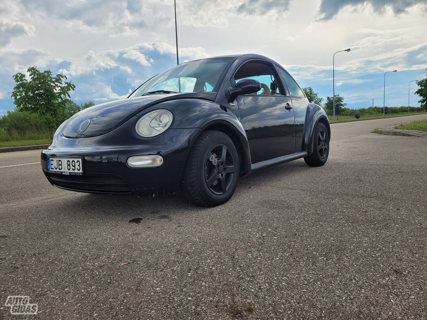 Volkswagen Beetle 2001 г Хэтчбек
