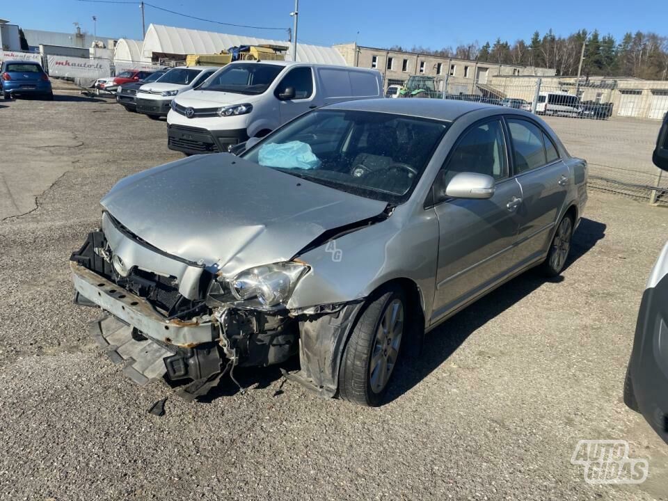 Toyota Avensis 2,0 SD D-4D  DPF 2.0 2007 y