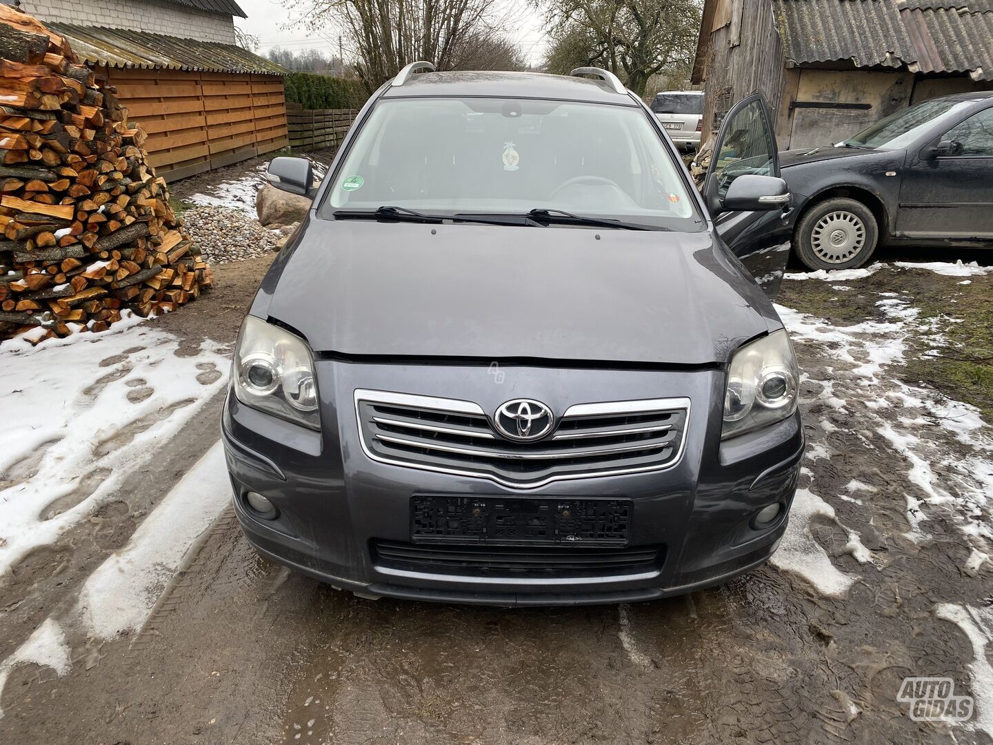 Toyota Avensis 2007 m dalys