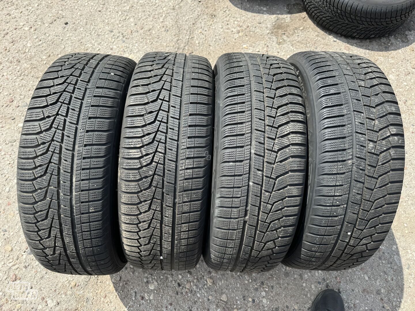 Hankook Siunciam, 6-7mm 2019 R18 universal tyres passanger car