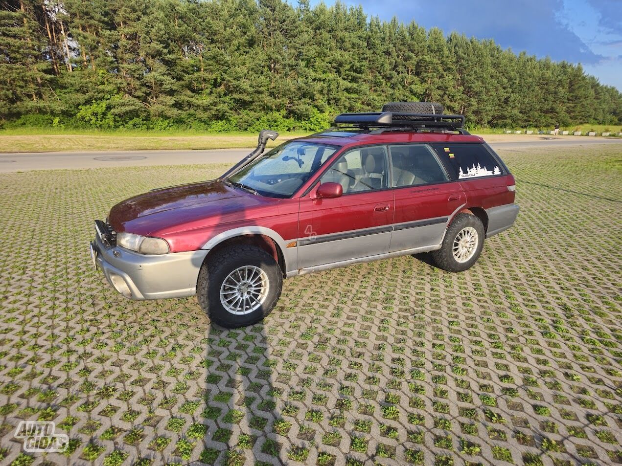 Subaru OUTBACK 1998 m Universalas