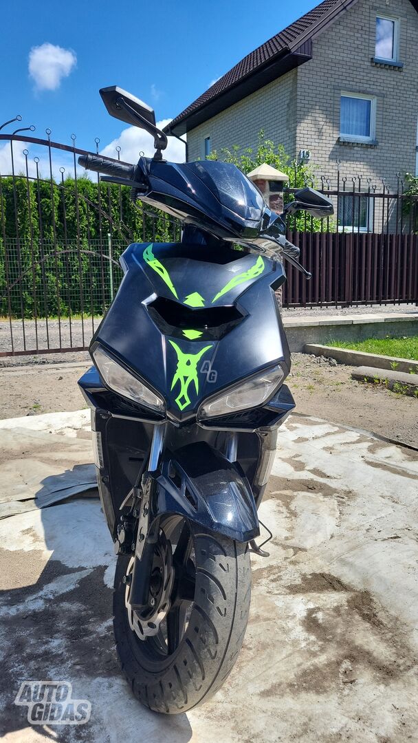 Baotian BT49QT 2018 y Scooter / moped