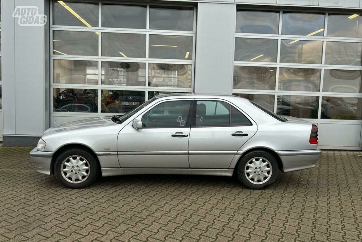 Mercedes-Benz C 200 1998 y Sedan