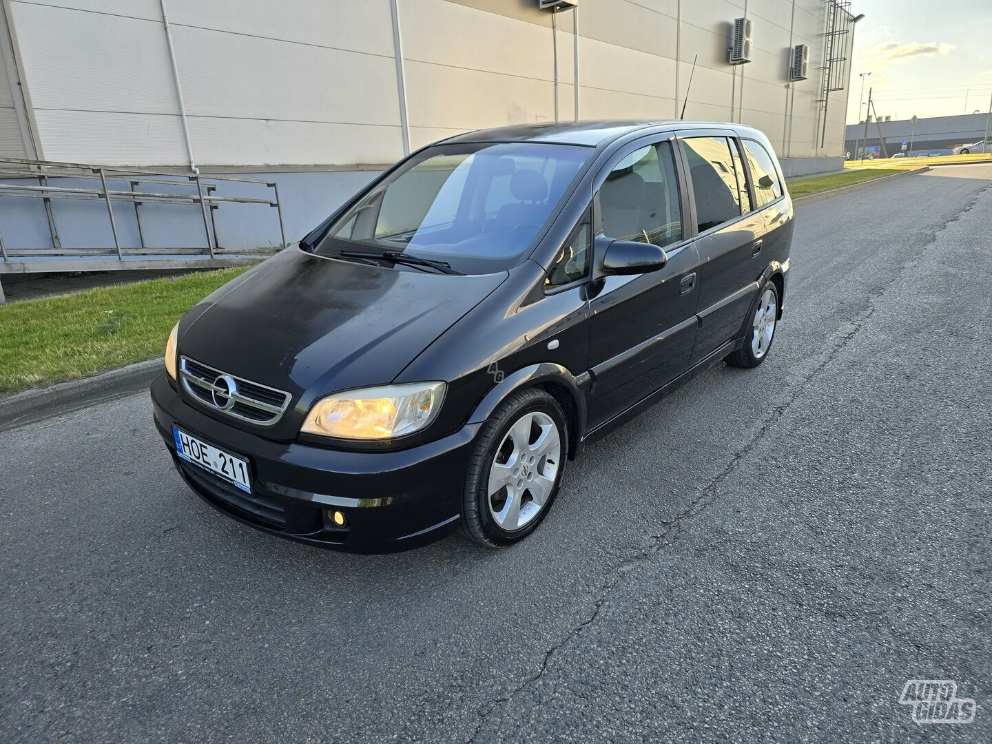 Opel Zafira DTI Elegance 2004 г