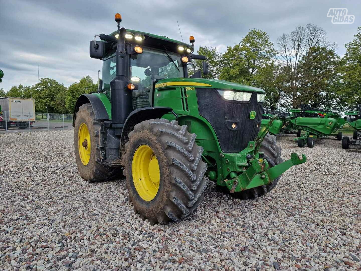 John Deere 2017 m Traktorius