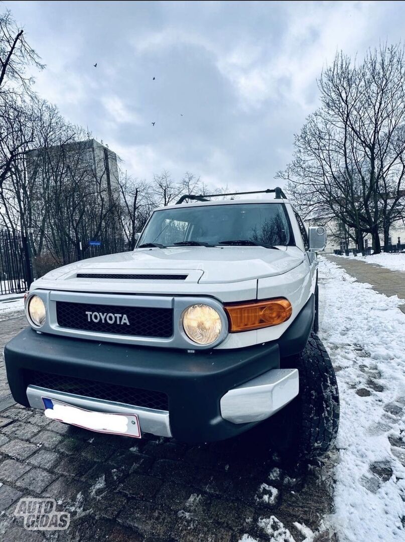 Toyota FJ 2014 m Visureigis