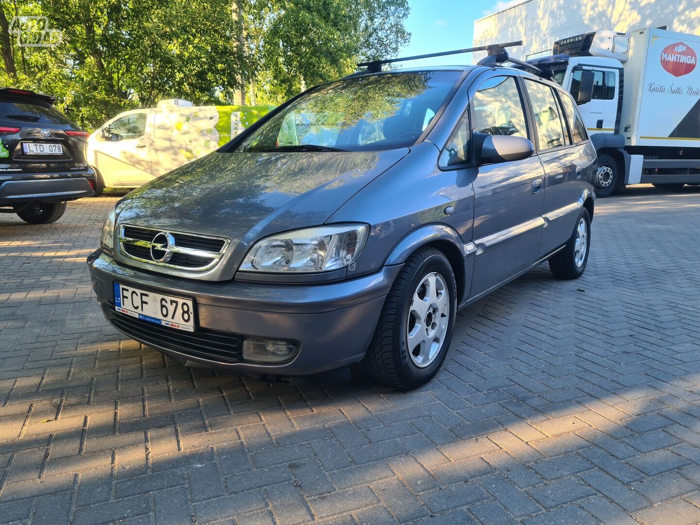 Opel Zafira 2004 г Минивэн