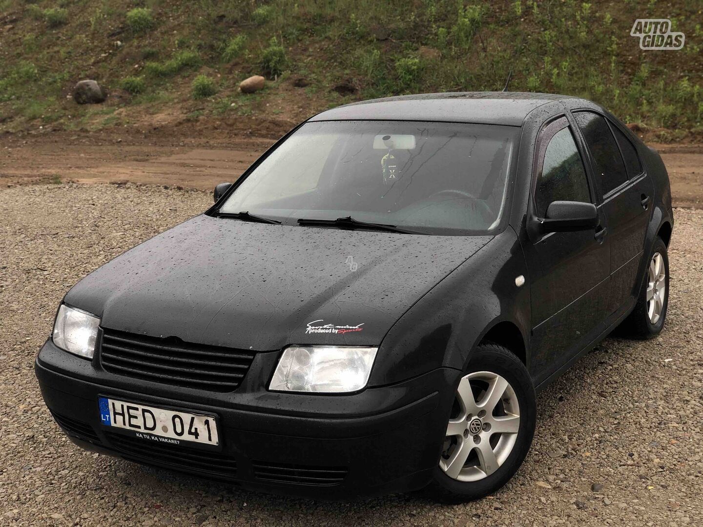 Volkswagen Bora TDI TA 2M 2002 y