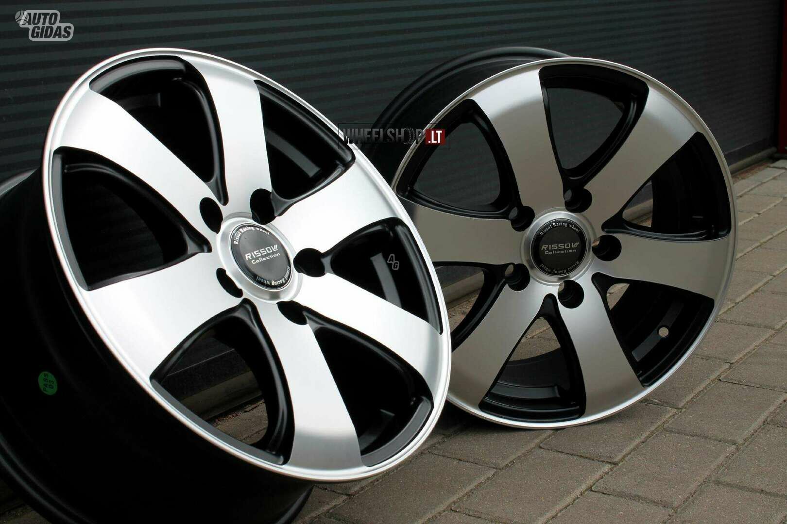 K40 Black Polished rims