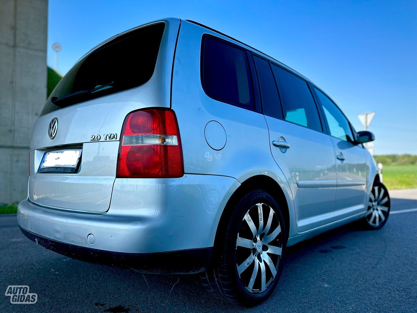 Volkswagen Touran 2006 y Van