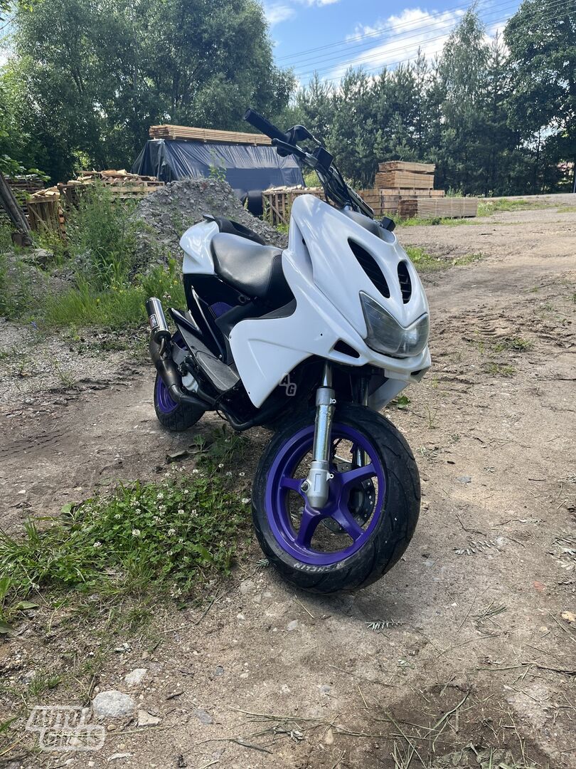 Yamaha Aerox 2001 y Scooter / moped