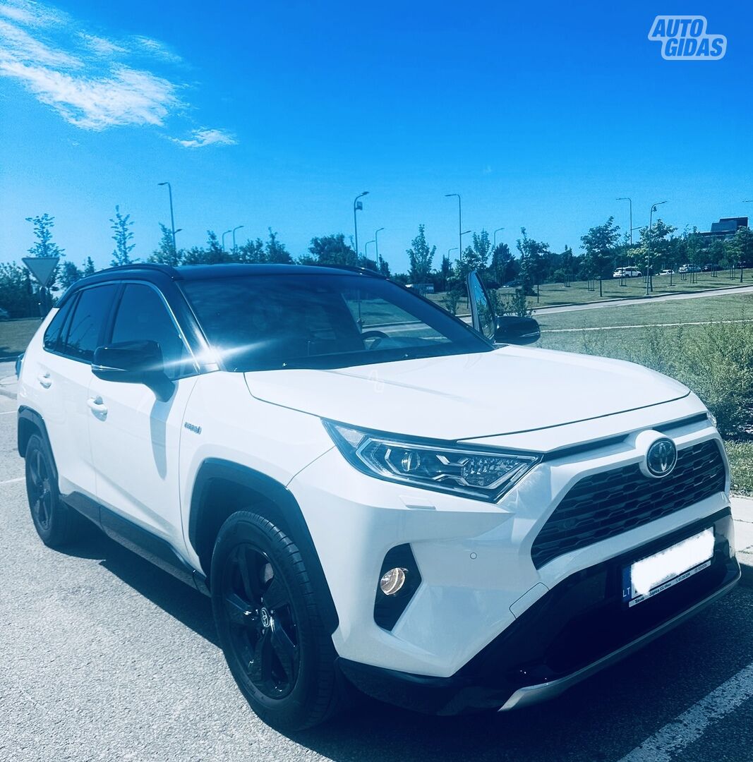 Toyota RAV4 2020 г Внедорожник