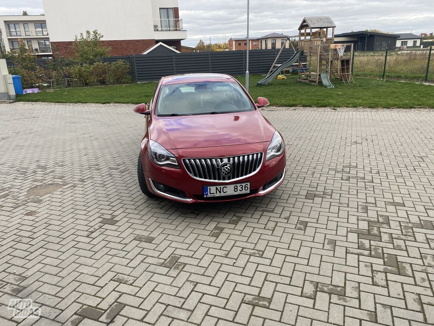 Buick Regal 2015 y Sedan