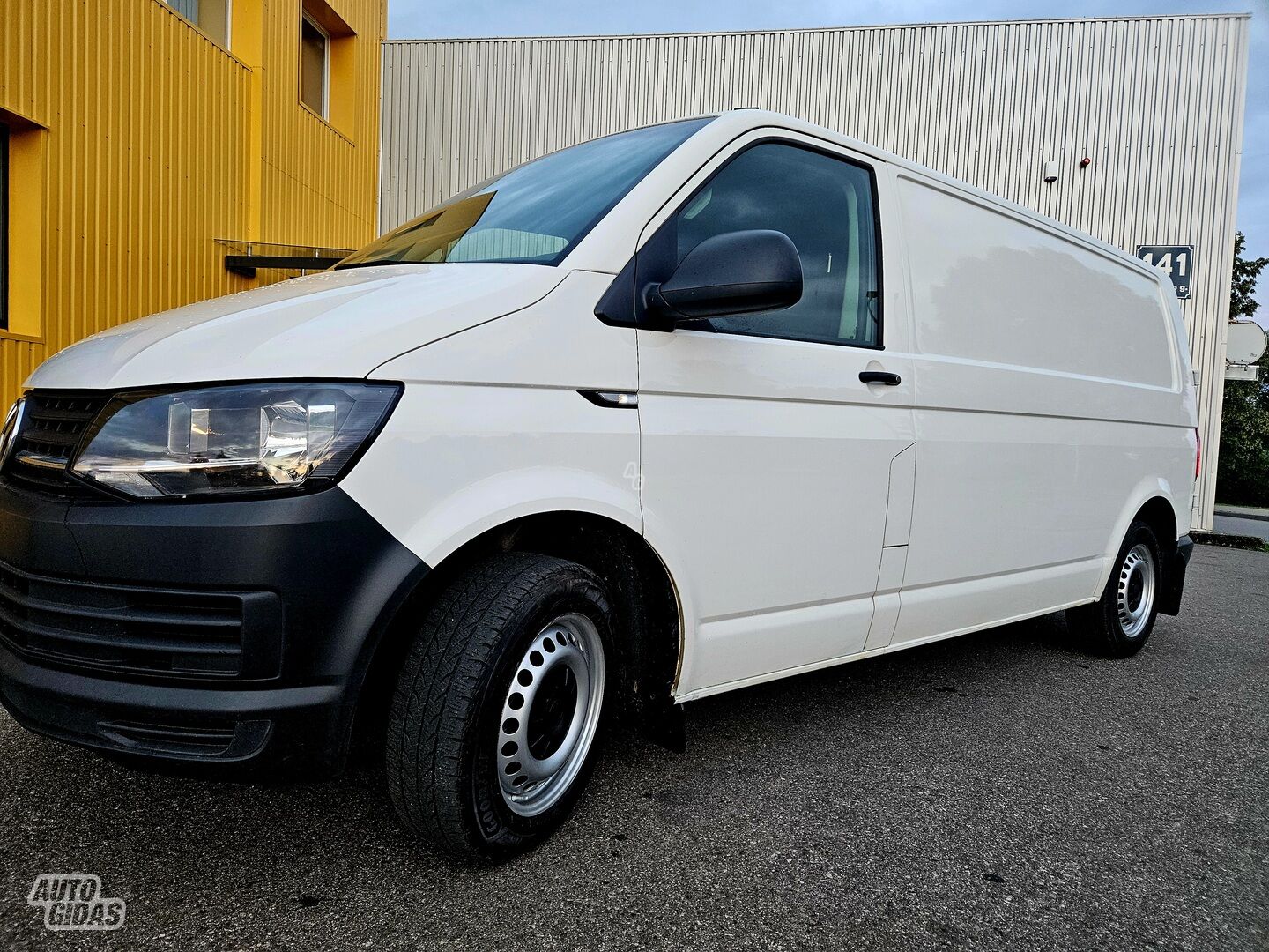 Volkswagen Transporter 2016 г Грузовой микроавтобус