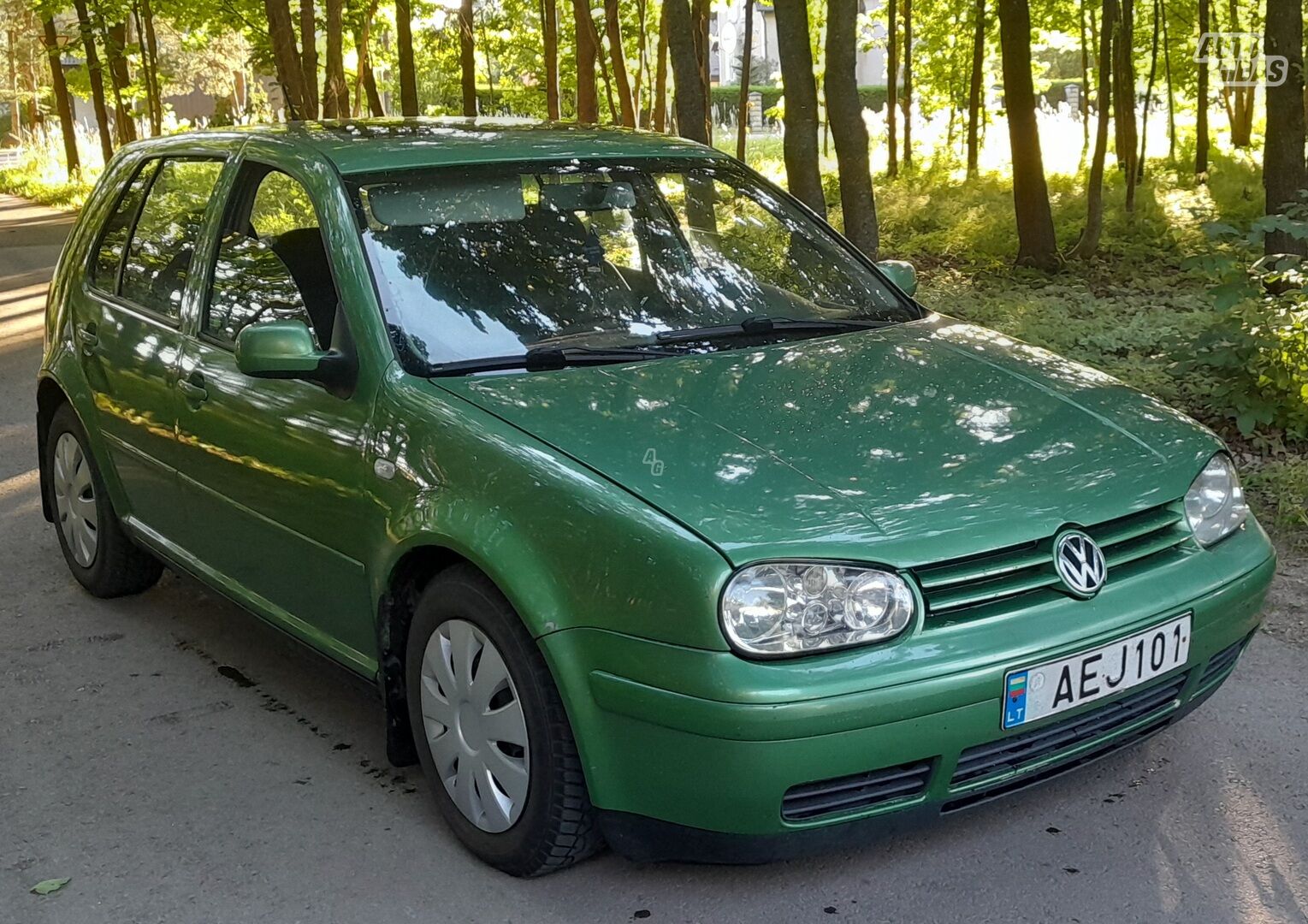 Volkswagen Golf 1998 г Седан