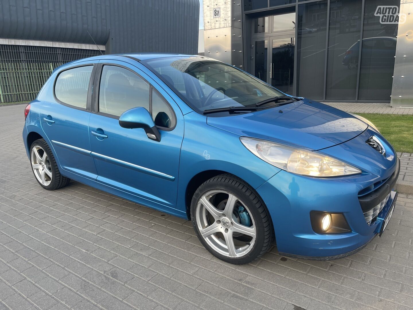 Peugeot 207 HDi Access 98g 2012 y