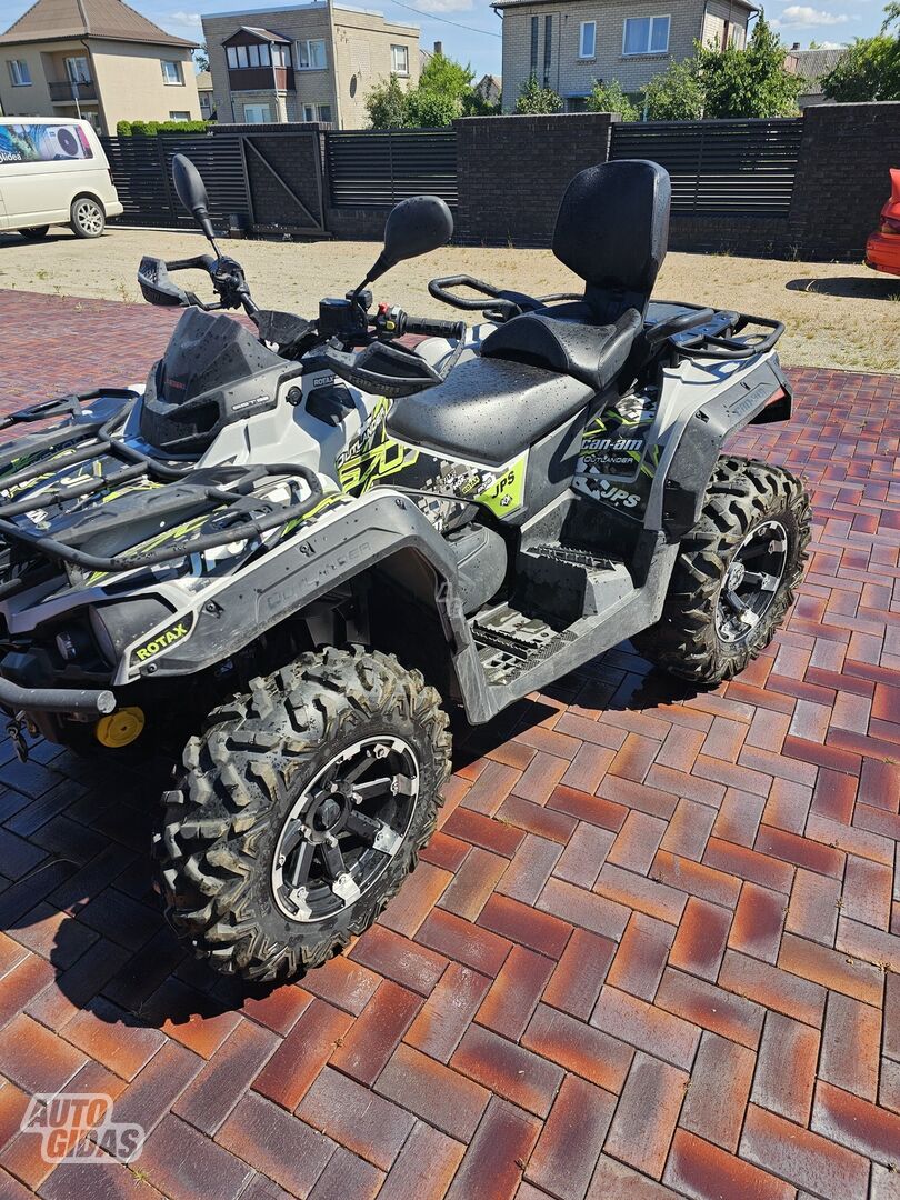 Can-Am Outlander 2014 y ATV motorcycle