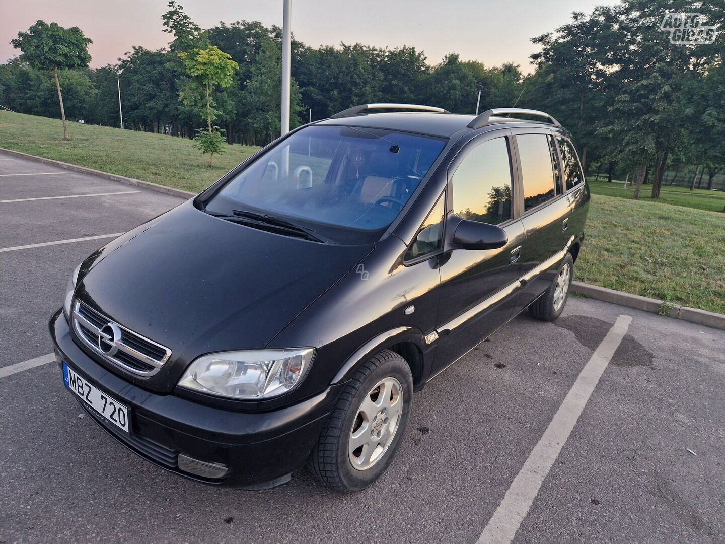 Opel Zafira 2004 г Минивэн