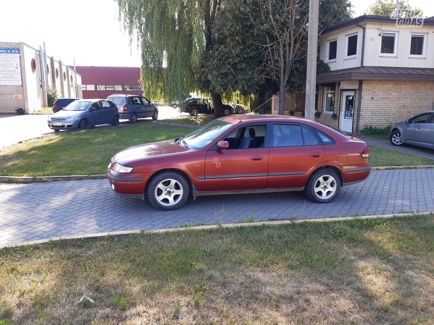 Mazda 626 1998 y Hatchback