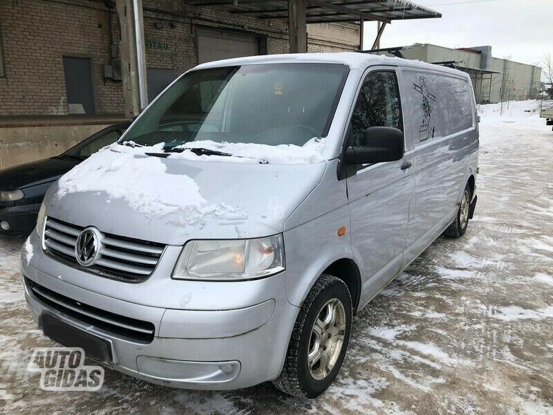 Volkswagen Transporter T5 2006 y parts