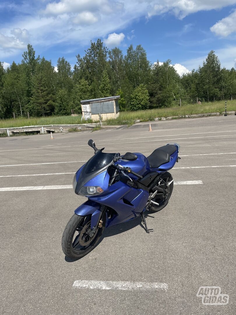 Yamaha TZR 2007 y Scooter / moped
