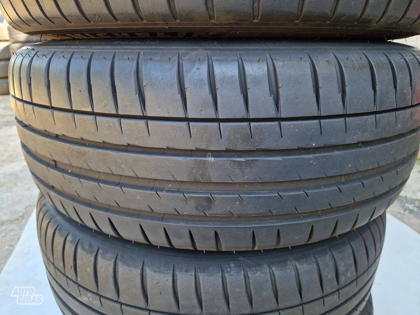 Michelin 7mm R18 summer tyres passanger car