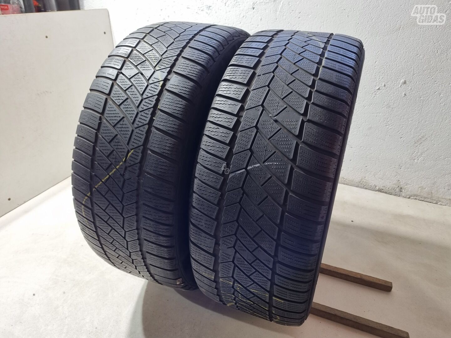 Continental 3-4mm R18 universal tyres passanger car