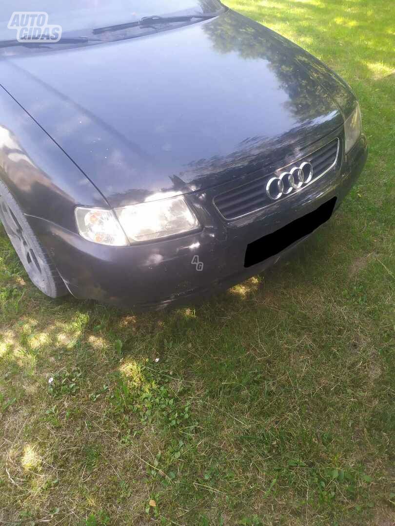 Audi A3 1998 г Хэтчбек