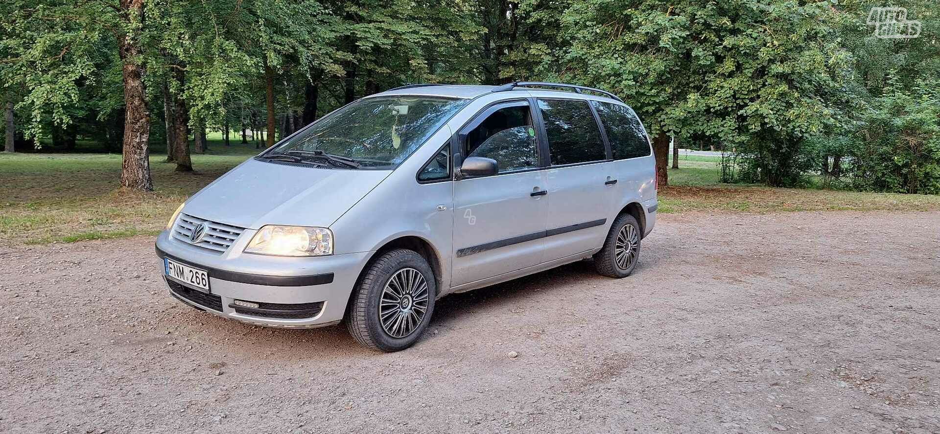 Volkswagen Sharan 2001 г Минивэн