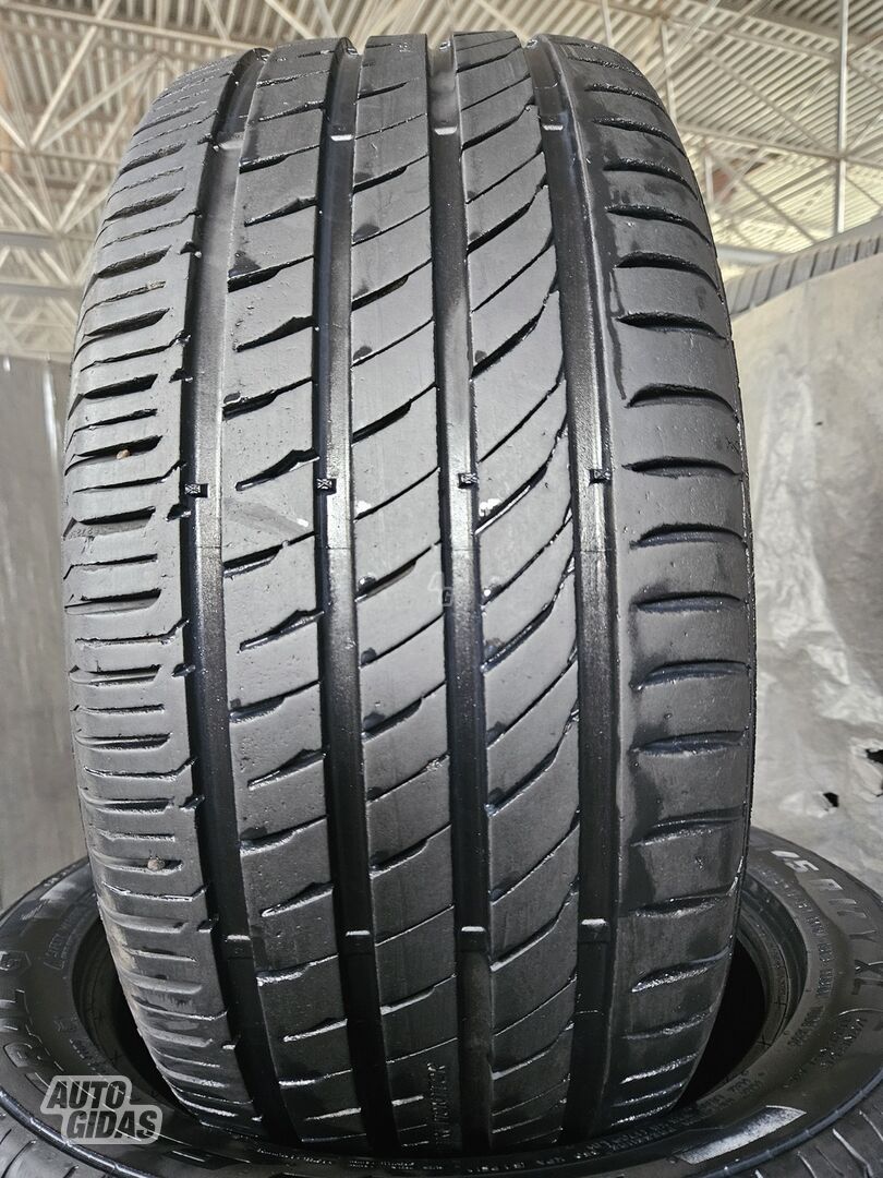 R17 summer tyres passanger car