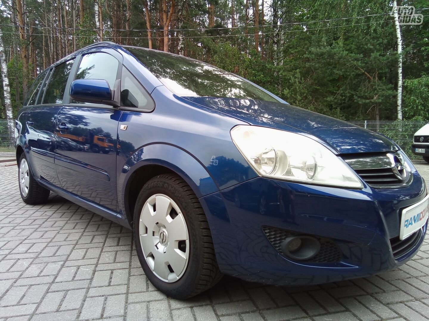 Opel Zafira 2009 y Van