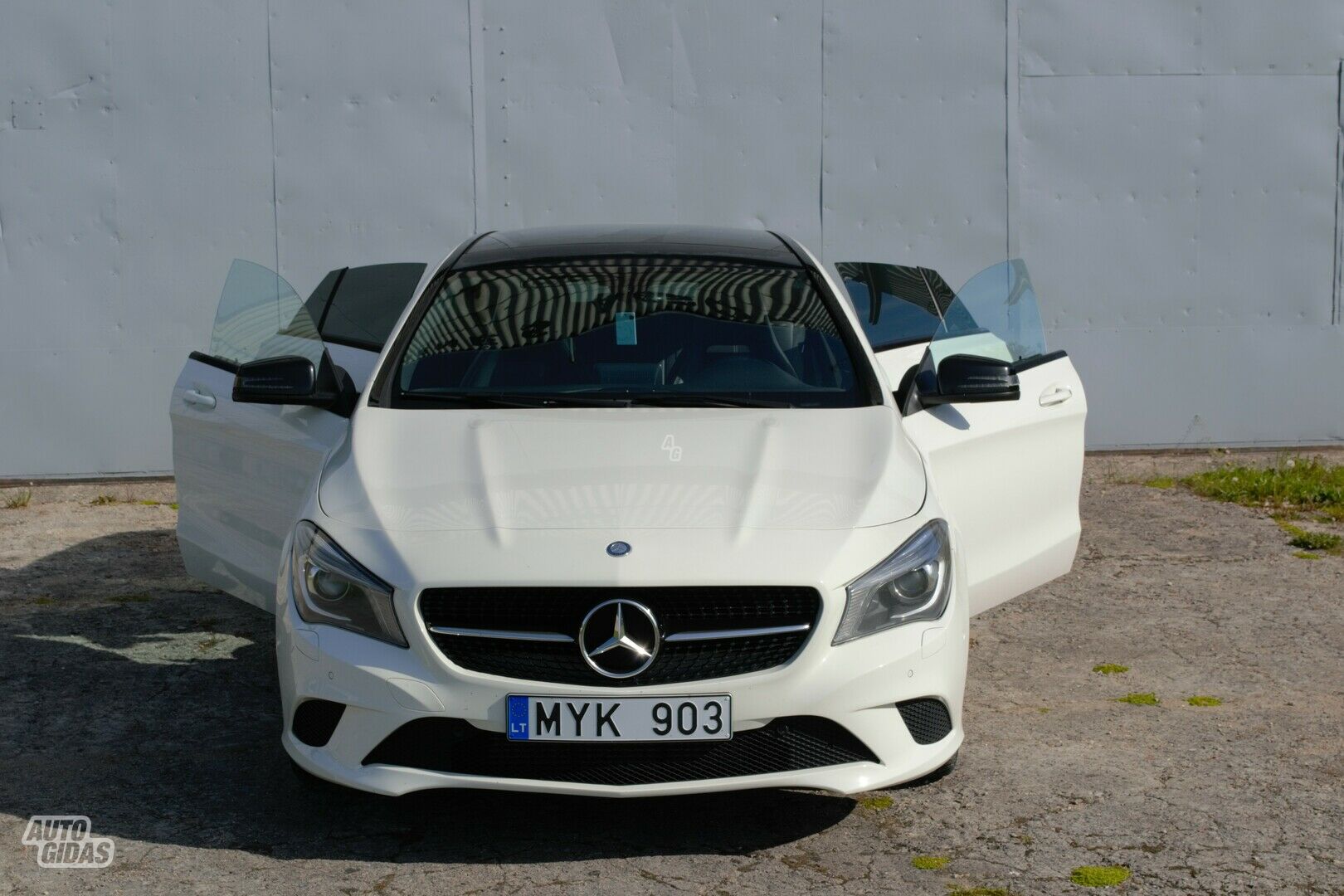 Mercedes-Benz CLA 200 CDI 2015 y