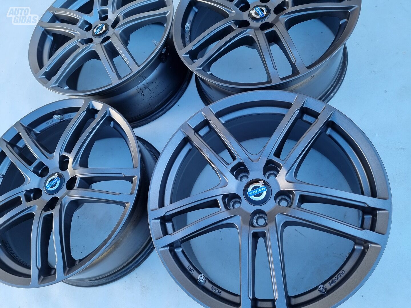 Volvo R18 S60 light alloy R18 rims