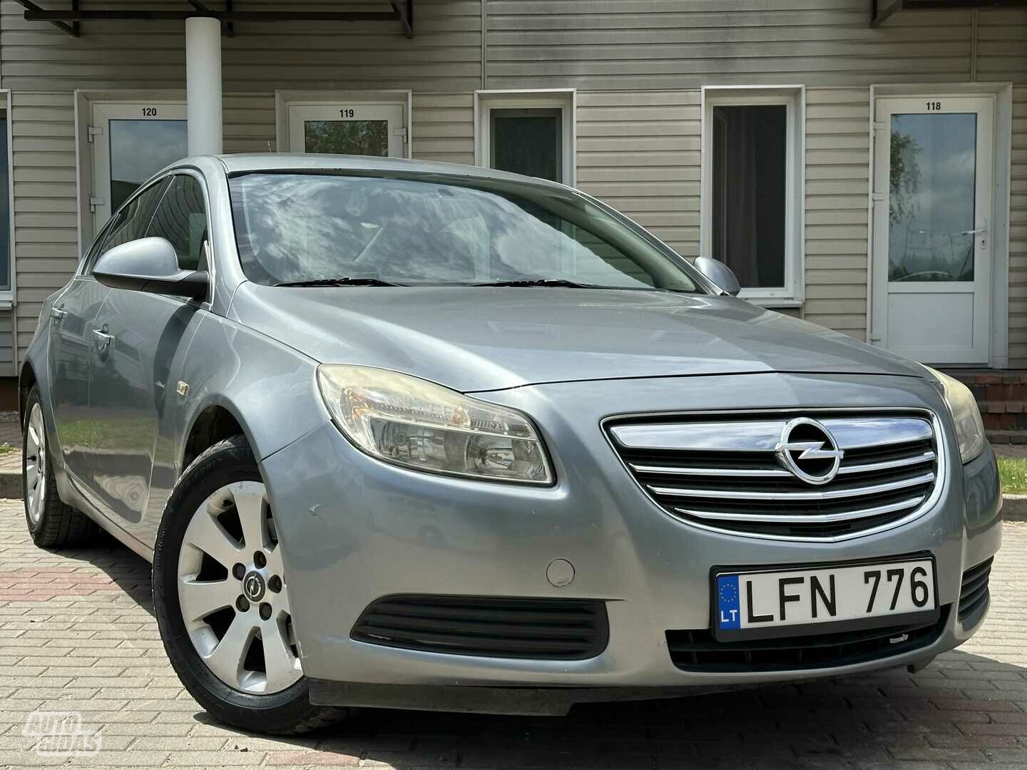 Opel Insignia 2009 y Sedan