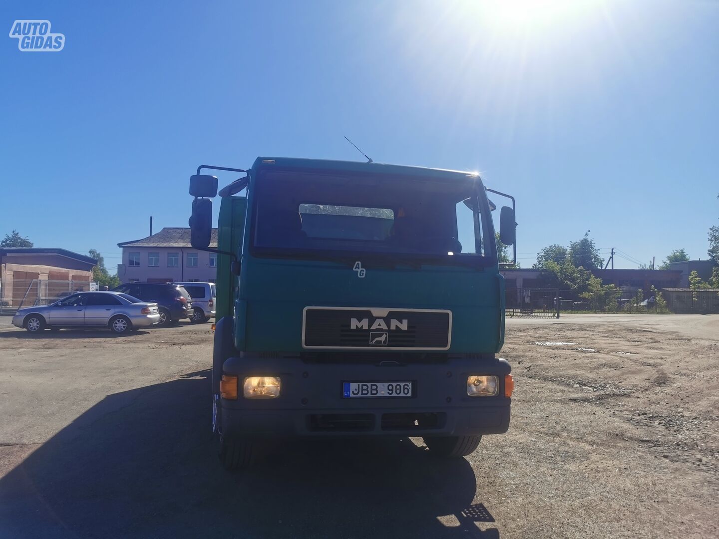 MAN 18.284 LLC 2000 y Dump truck with crane