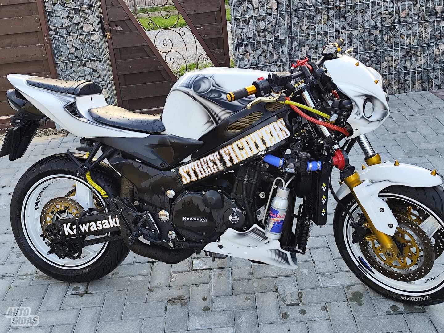 Kawasaki ZZR 1998 y Classical / Streetbike motorcycle