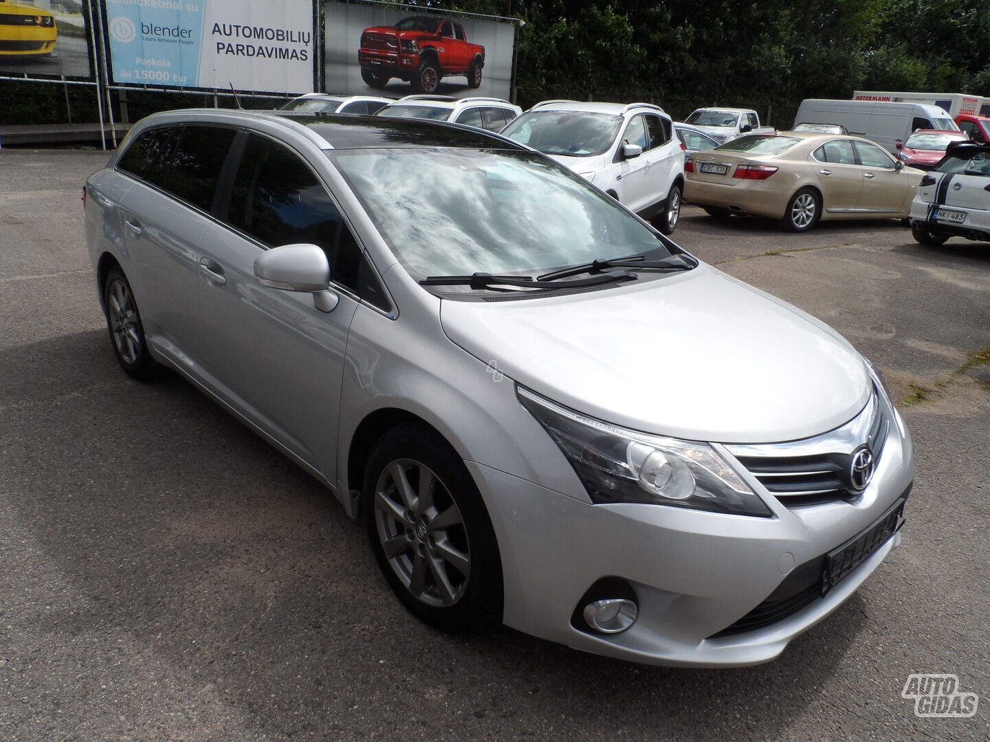 Toyota Avensis D-CAT Premium aut 2013 г