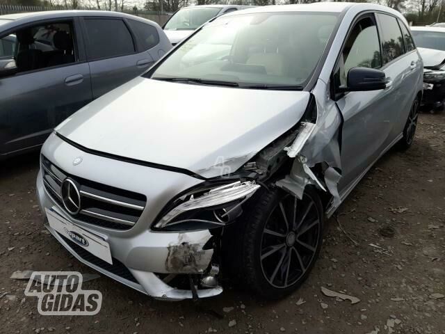 Mercedes-Benz B Klasė 2013 m dalys