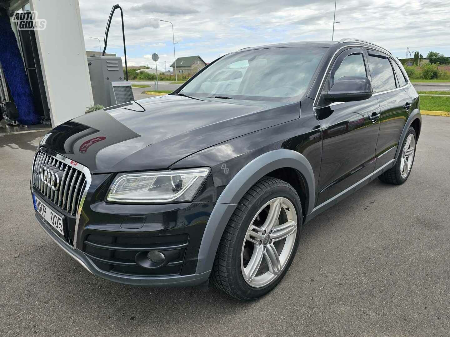 Audi Q5 2013 y Off-road / Crossover